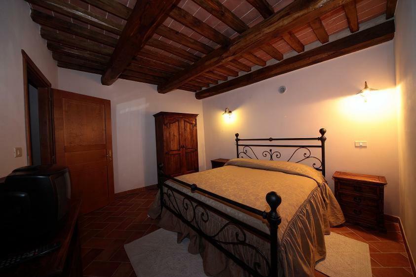 La Casa Del Calzolaio Hotel Radicofani Bagian luar foto
