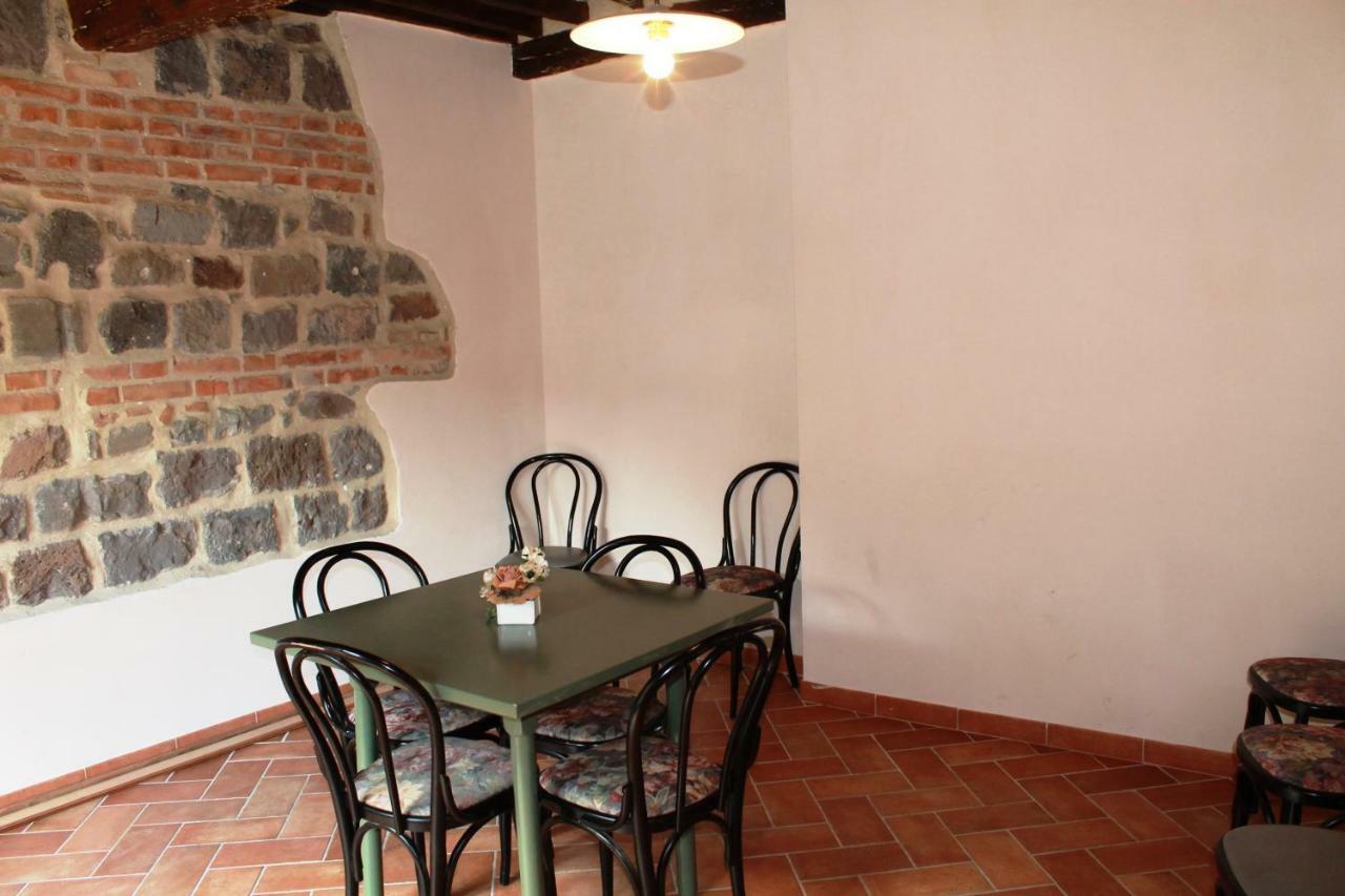 La Casa Del Calzolaio Hotel Radicofani Bagian luar foto