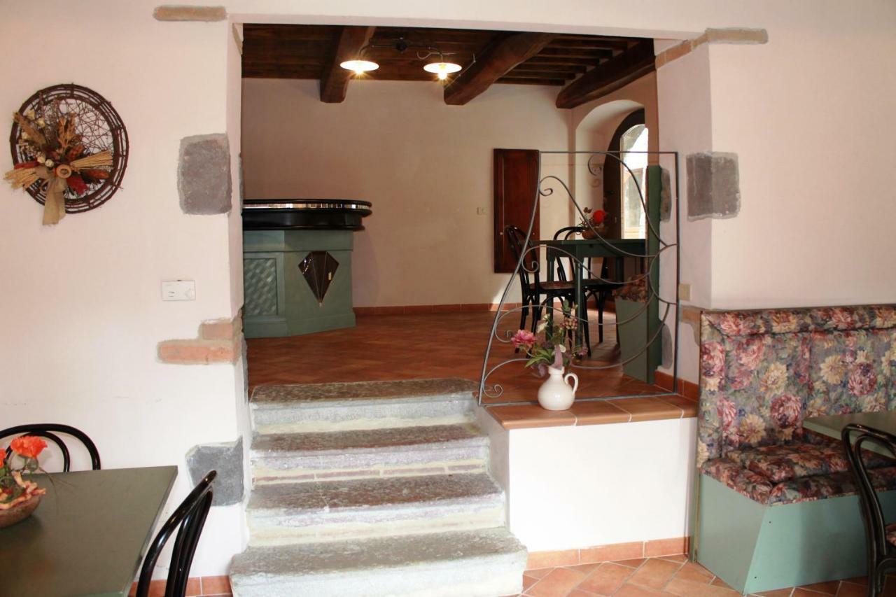 La Casa Del Calzolaio Hotel Radicofani Bagian luar foto